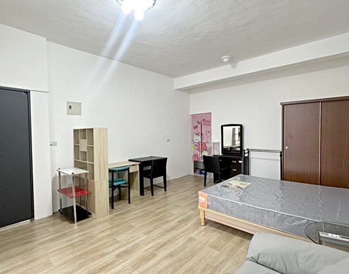 『新莊中港一街!』獨立套房出租,限女性/情侶 - Image 3