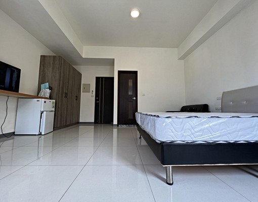 可租補✨電梯套房✨採光超好✨東海工業區⭐獨洗陽台⭐室內機車位 - Image 4