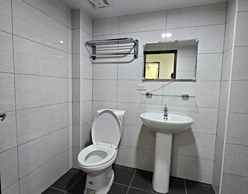 🍎江子翠露臺2房👌房間有窗🌈附節能冷氣👌有收垃圾 - Image 3