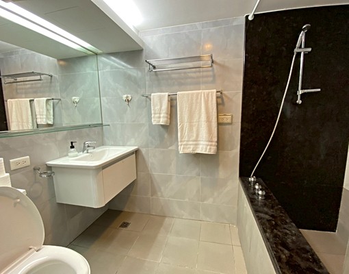 板橋新埔站天生贏家社區🍧裝潢精美🎀挑高樓中樓 - Image 14