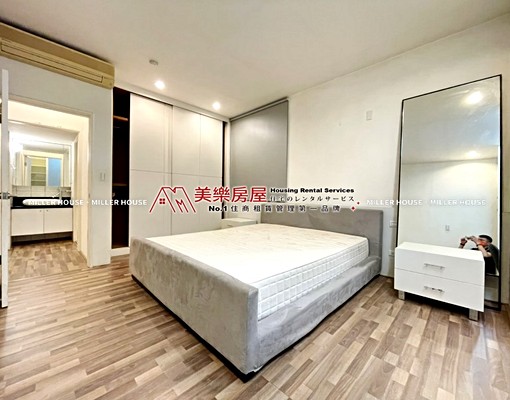 美樂*信義安和*漂亮裝黃正一房*有陽台*臨江商圈*24管理 - Image 1