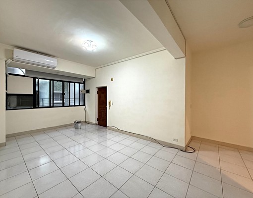 可租補|近芝山捷運站、家樂福|黃金公寓三樓 - Image 1