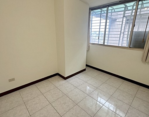 新莊捷運站就在旁!『雙橡園3房2廳2衛2陽』通勤族必租 - Image 6