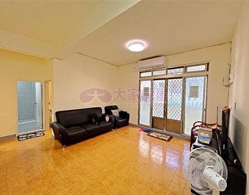 房仲夫妻推薦安和國小方正三房 - Image 1