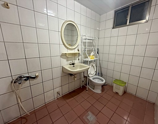 租屋找77✿年前搬好家!中平商圈全新透天,門前可停車 - Image 11