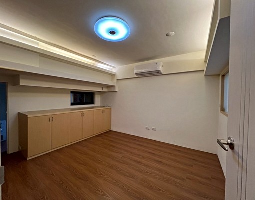 央北九昱希爾登3房改2房+車位.43000/月含車含管理費 - Image 6