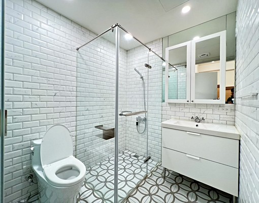 限女性🔥府中站五分鐘🔥公共空間🔥住商Sunny - Image 5