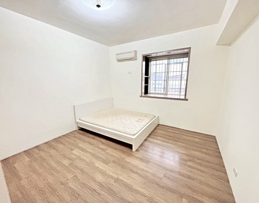 大坪林站全新整理採光大坪數*空間大好規劃*平面車位*可寵 - Image 3