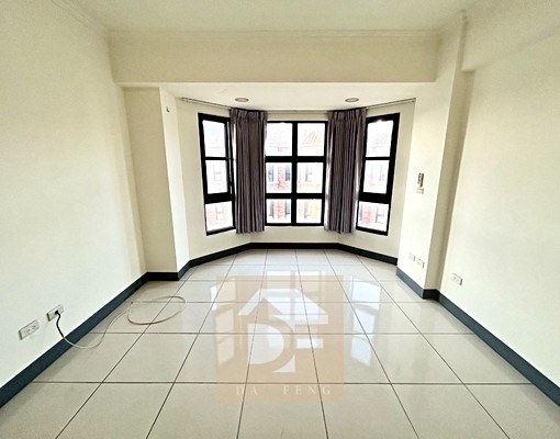 【香山中華路透天】竹南台積電十分鐘 - Image 1