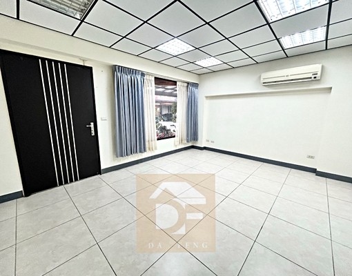 【香山中華路透天】竹南台積電十分鐘 - Image 3