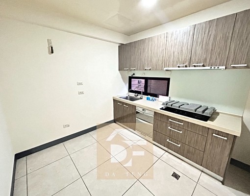 【香山中華路透天】竹南台積電十分鐘 - Image 4