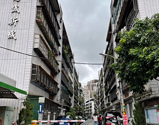 板橋,最適宜居住的家,1樓套房跟雅房 - Image 1