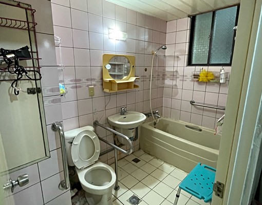 板橋,最適宜居住的家,1樓套房跟雅房 - Image 3