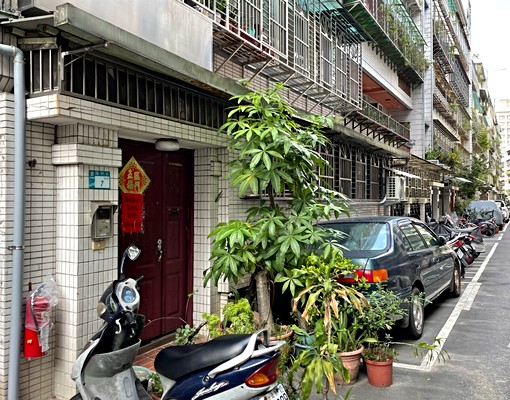 板橋,最適宜居住的家,1樓套房跟雅房 - Image 2