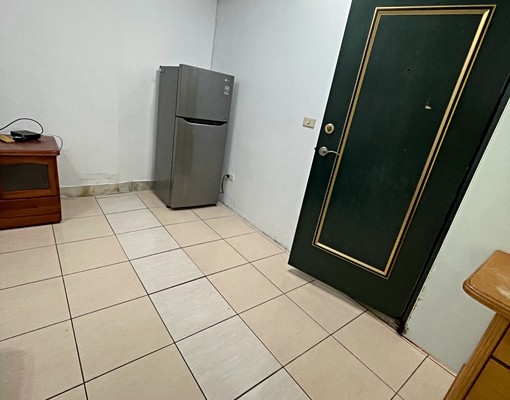 八里農會對面樓下公車站牌 - Image 11