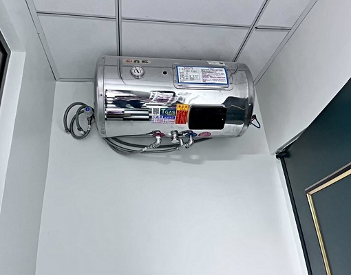 獨家近小北新光商圈原木大套房 - Image 9