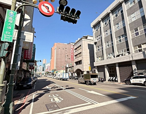 可租補勤美一中商圈四樓室內17坪一房一廳獨立空間~租屋最謹慎 - Image 8