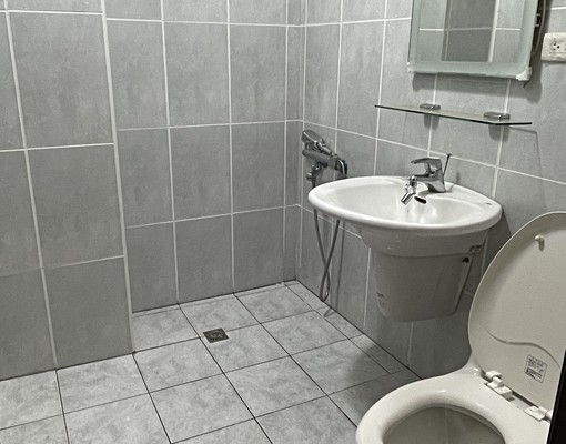 自租可租補附車位l國民運動中心I大客廳4冷暖氣、3房2廳2衞 - Image 4