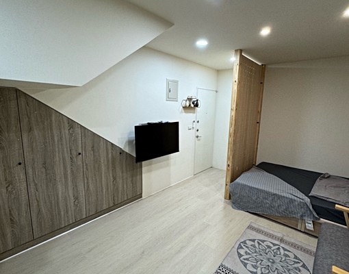 全新套房/陽台/獨立洗衣機/浴室對外窗/流理臺/專人收垃圾 - Image 5