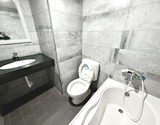 近捷運中山【優質租案】有電梯★採光佳★獨洗陽台 - Image 4