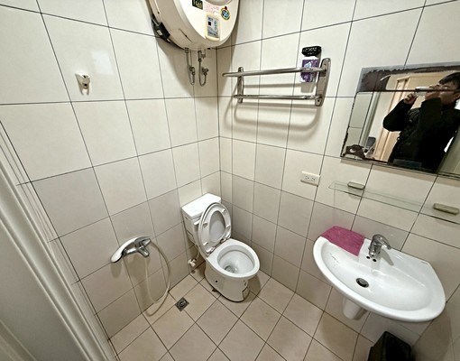 中和❣️可養貓🌟包水網路第四台🌟家具齊全🌟採光通風🌟 - Image 7