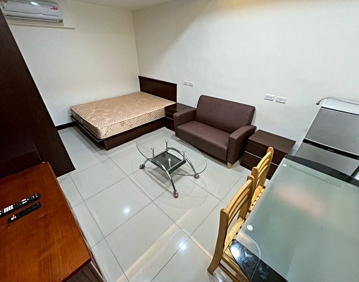 新莊❣️家具齊全🌟獨立洗脫烘🌟包網路第四台🌟生活機能佳 - Image 2