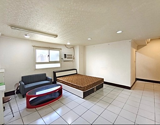 桃園車站附近,有南門公園、文昌公園停車場 - Image 5