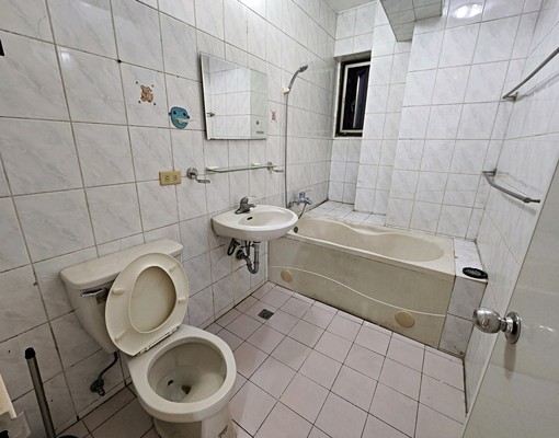 新竹巨城經國路2房電梯大陽台獨洗獨曬養寵可談 - Image 4