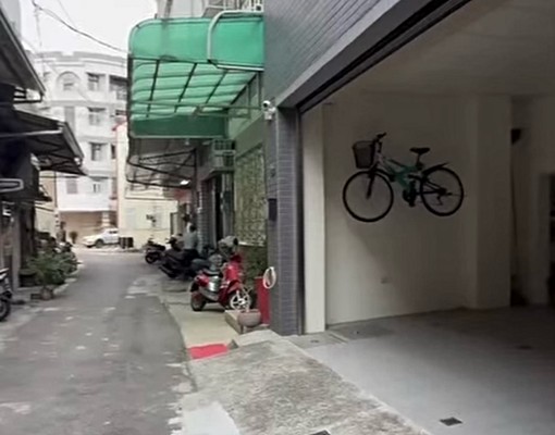 大買家大明高中/巷內透天爬梯2樓新裝潢二房/可神明可寵新衛浴 - Image 13