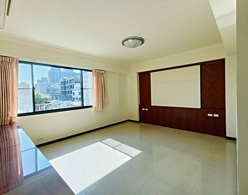 鄭仔寮明亮寬敞臨路三角窗傳統格局大車墅 - Image 10