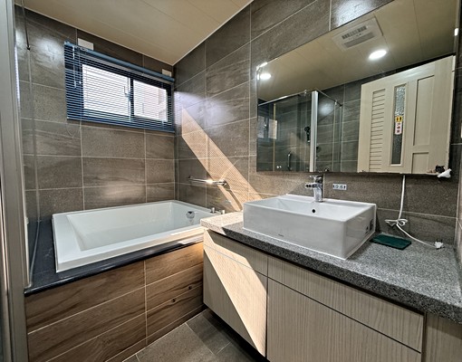 💰新竹近商圈西大路透天5房門前停車💰 - Image 7