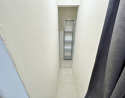 五權車站|一層兩戶|可租屋輔助|流理臺|採光通風|變頻冷氣 - Image 4