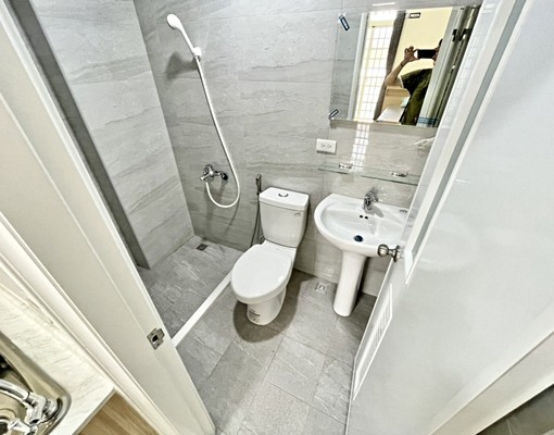 五權車站|一層兩戶|可租屋輔助|流理臺|採光通風|變頻冷氣 - Image 8