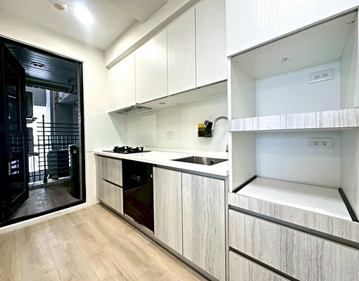 租金全包!直接入住~全新美3房+平面車位 - Image 4