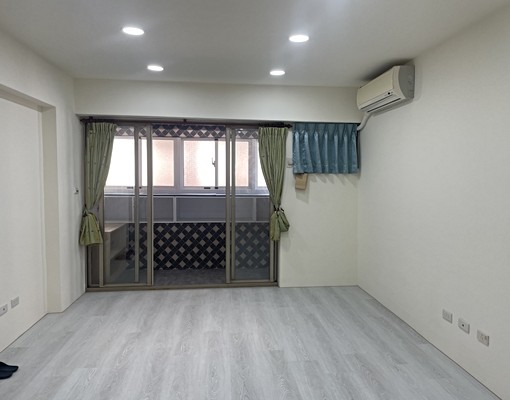 近台積電/國一楠梓交流道/學區公園/高生活機能/戶數少大空間 - Image 2