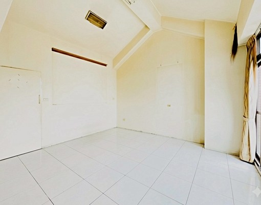 房東瘋了嗎可租補地坪41大里僅此一戶7米震後可停雙車 - Image 12