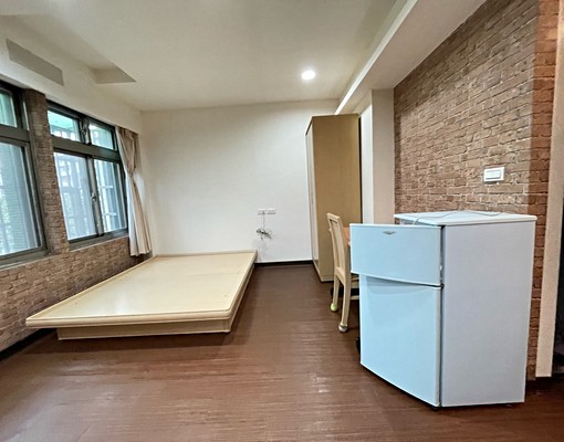 後山埤、大空間、流理台、獨洗、收垃圾 - Image 1