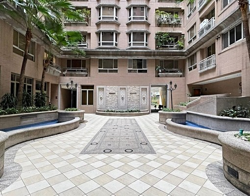 ⭐️可租補可入戶籍含管理費⭐️美美社區電梯三房 - Image 2