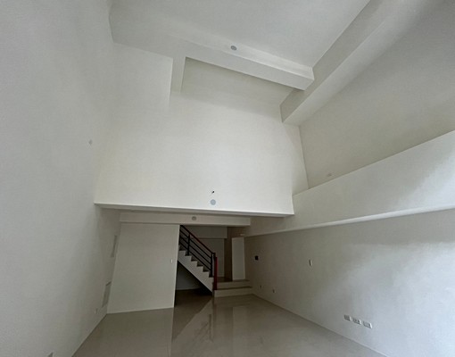 榮總商圈*絕佳地點1+夾+2樓*金店面 - Image 2