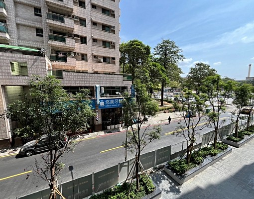 榮總商圈*絕佳地點1+夾+2樓*金店面 - Image 11