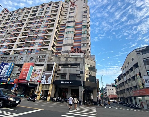 河南麥當勞星巴客/精美電梯大四房平車/可租補可談寵 - Image 15