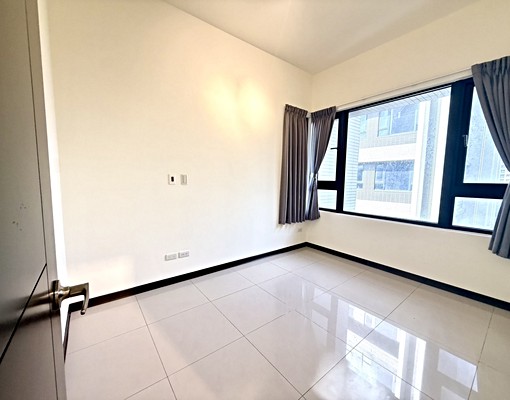 💫速洽/邊間正兩房/租金含管+坡平車💫 - Image 3