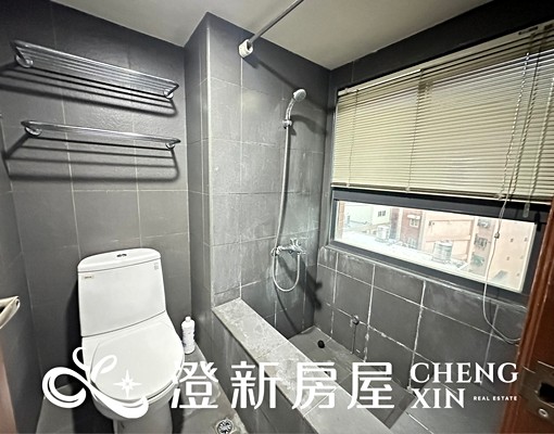 近大遠百、公道三💕可租補、台水台電、獨立陽台洗脫烘樓中樓 - Image 13