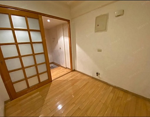 三重國小站步行五分鐘可租屋補助大露臺可利用 - Image 7