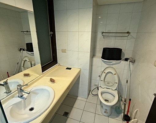 仲介勿擾,北區家庭式大兩房平面車位含管理費 - Image 8