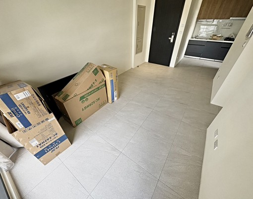 全新的味道🔥可租補戶籍🔥傢俱全配🔥租車含車管 - Image 4