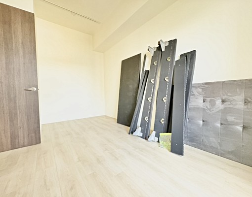 全新的味道🔥可租補戶籍🔥傢俱全配🔥租車含車管 - Image 8