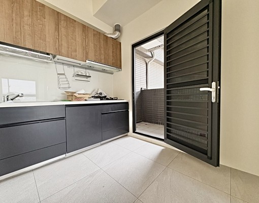 全新的味道🔥可租補戶籍🔥傢俱全配🔥租車含車管 - Image 15