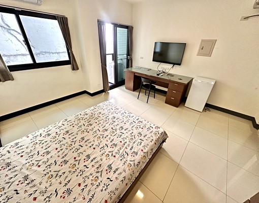 東海商圈秒殺🔥可租補大坪數🔥陽台獨洗曬✨電梯✨子母車 - Image 1