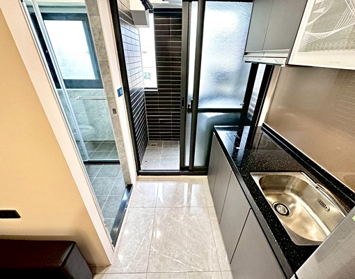 正一房一廳🔥可租補💖貓狗之家✨木質地板系統櫃✅台中車站 - Image 7